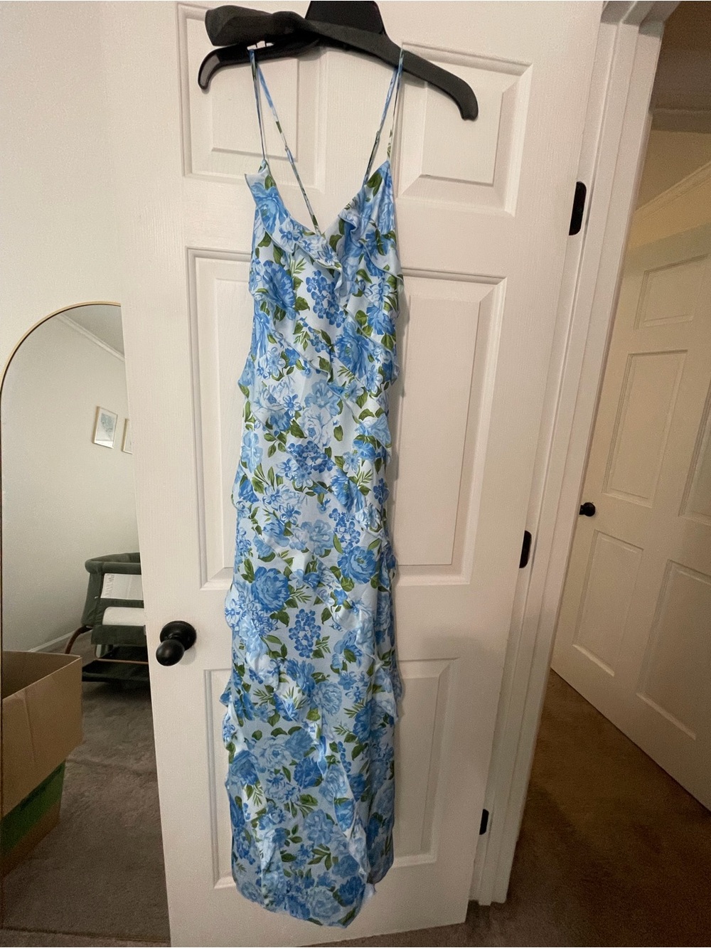 show me your mumu blue floral dress | Dresses | Show Me Your Mumu Beauty and the bump Size:10XL Style:FA260127 Romance ruffle length silhouette adds the